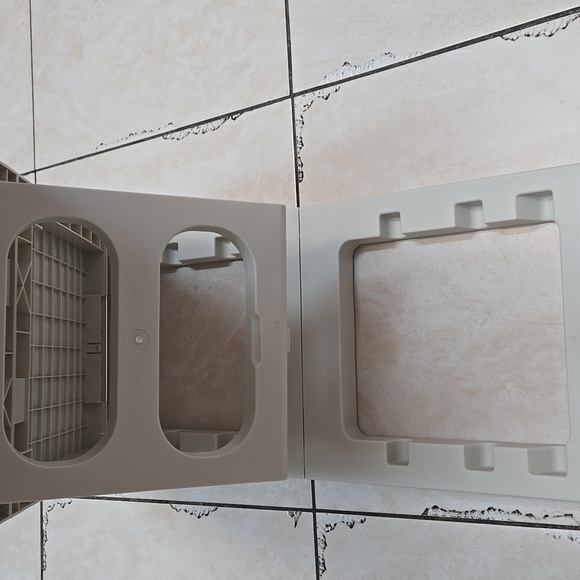 Gray Foldable Pet RAMP And Very Sturdy, Brand New - Picture 4 of 9